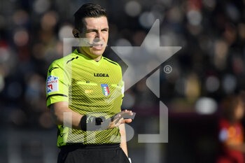2021-12-12 - Referee Andrea Calzavara  during the 11th day of the Serie A Championship between A.S. Roma Women and S.S. Lazio Women at the stadio Tre Fontane on 12th of December, 2021 in Rome, Italy. - AS ROMA VS LAZIO WOMEN - ITALIAN SERIE A WOMEN - SOCCER