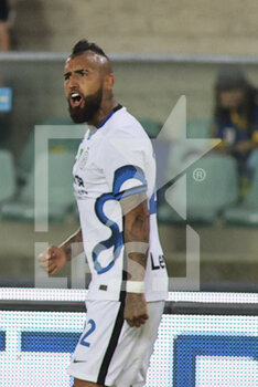 2021-08-27 - Arturo Vidal - Inter -gestures - HELLAS VERONA FC VS INTER - FC INTERNAZIONALE - ITALIAN SERIE A - SOCCER