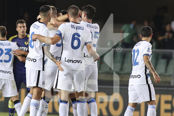 2021-08-27 - Happiness of Inter players - HELLAS VERONA FC VS INTER - FC INTERNAZIONALE - ITALIAN SERIE A - SOCCER