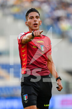 2021-08-28 - Federico Dionisi referee in action during the  Italian Football Championship League A 2021/2022 match between SS Lazio vs Spezia Calcio at the Olimpic Stadium in Rome. - SS LAZIO VS SPEZIA CALCIO - ITALIAN SERIE A - SOCCER