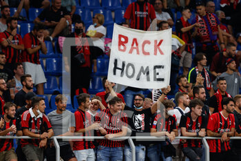 2021-08-29 - AC Milan supporters - AC MILAN VS CAGLIARI CALCIO - ITALIAN SERIE A - SOCCER