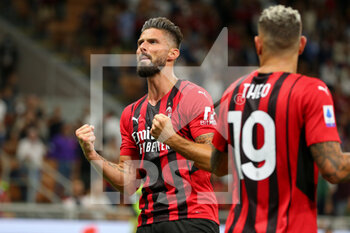 2021-08-29 - Olivier Giroud (AC Milan) celebrates after scoring the goal - AC MILAN VS CAGLIARI CALCIO - ITALIAN SERIE A - SOCCER