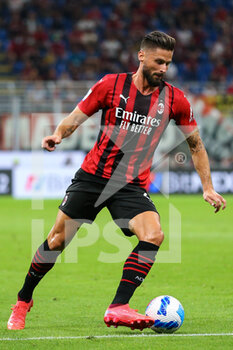 2021-08-29 - Olivier Giroud (AC Milan) in action - AC MILAN VS CAGLIARI CALCIO - ITALIAN SERIE A - SOCCER