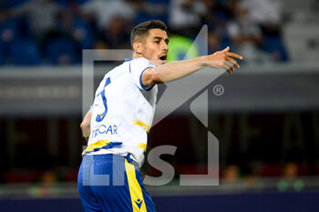 2021-09-13 - Verona's Davide Faraoni portrait gestures - BOLOGNA FC VS HELLAS VERONA FC - ITALIAN SERIE A - SOCCER