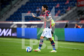 2021-09-13 - Bologna's Roberto Soriano portrait in action - BOLOGNA FC VS HELLAS VERONA FC - ITALIAN SERIE A - SOCCER