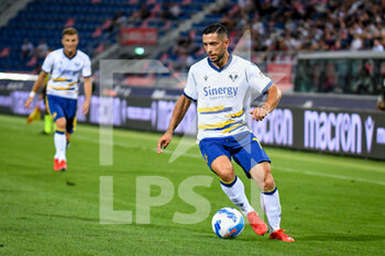 2021-09-13 - Verona's Giancluca Caprari portrait in action - BOLOGNA FC VS HELLAS VERONA FC - ITALIAN SERIE A - SOCCER