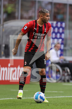 2021-09-12 - Theo Hernandez of AC Milan in action during the Serie A 2021/22 football match between AC Milan and SS Lazio at Giuseppe Meazza Stadium, Milan, Italy on September 12, 2021 - AC MILAN VS SS LAZIO - ITALIAN SERIE A - SOCCER