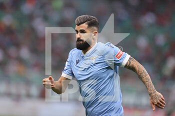 2021-09-12 - Elseid Hysaj of SS Lazio in action during the Serie A 2021/22 football match between AC Milan and SS Lazio at Giuseppe Meazza Stadium, Milan, Italy on September 12, 2021 - AC MILAN VS SS LAZIO - ITALIAN SERIE A - SOCCER