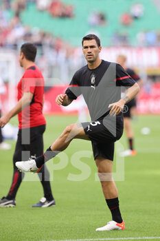 2021-09-12 - Alessio Romagnoli of AC Milan warms up during the Serie A 2021/22 football match between AC Milan and SS Lazio at Giuseppe Meazza Stadium, Milan, Italy on September 12, 2021 - AC MILAN VS SS LAZIO - ITALIAN SERIE A - SOCCER