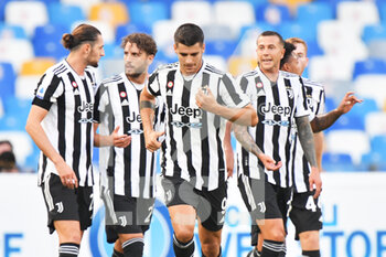 2021-09-11 - Juventus' forward Alvaro Morata celebrates with teammates after scoring the 0-1 goal  - SSC NAPOLI VS JUVENTUS FC - ITALIAN SERIE A - SOCCER