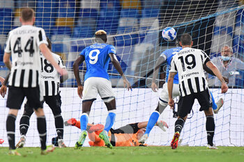2021-09-11 - Napoli's defender Kalidou Koulibaly scores the 2-1 goal  - SSC NAPOLI VS JUVENTUS FC - ITALIAN SERIE A - SOCCER