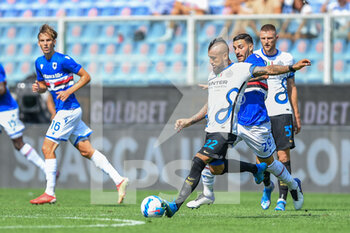 2021-09-12 - Arturo Vidal (Inter), Nicola Murru (Sampdoria) - UC SAMPDORIA VS INTER - FC INTERNAZIONALE - ITALIAN SERIE A - SOCCER