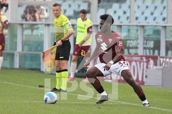 2021-09-12 - Ola Aina (Torino FC) - TORINO FC VS US SALERNITANA - ITALIAN SERIE A - SOCCER