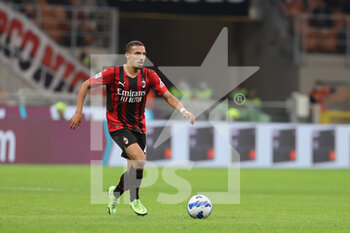 2021-09-22 - Ismael Bennacer of AC Milan in action during the Serie A 2021/22 football match between AC Milan and Venezia FC at Giuseppe Meazza Stadium, Milan, Italy on September 22, 2021 - AC MILAN VS VENEZIA FC - ITALIAN SERIE A - SOCCER