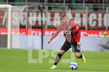 2021-09-22 - Theo Hernandez of AC Milan in action during the Serie A 2021/22 football match between AC Milan and Venezia FC at Giuseppe Meazza Stadium, Milan, Italy on September 22, 2021 - AC MILAN VS VENEZIA FC - ITALIAN SERIE A - SOCCER