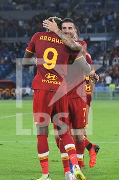 2021-09-23 - ROME, ITALY - September 23 :  Lorenzo Pellegrini   AS Roma  celebrates  at after Tammy Abraham scoring a goal during the Italian Serie A  soccer match between  AS Roma  and Udinese  at Stadio Olimpico on September 23,2021 in Rome, Italy - AS ROMA VS UDINESE CALCIO - ITALIAN SERIE A - SOCCER