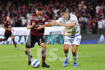 2021-09-22 - Salernitana's forward Franck Ribery compete for the ball with Hellas Verona's defender Koray Gunter  - US SALERNITANA VS HELLAS VERONA FC - ITALIAN SERIE A - SOCCER