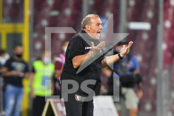 2021-09-22 - Salernitana's head coach Fabrizio Castori reacts  - US SALERNITANA VS HELLAS VERONA FC - ITALIAN SERIE A - SOCCER
