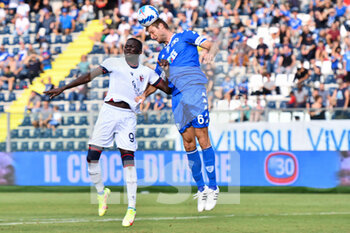 2021-09-26 - Simone Romagnoli (Empoli) and Marko Arnautovic (Bologna) - EMPOLI FC VS BOLOGNA FC - ITALIAN SERIE A - SOCCER
