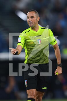 2021-09-26 - ROME, ITALY - September 26 : The Referee Marco Guida gestures during Italian Serie A soccer match at between  SS Lazio and AS Roma  Stadio Olimpico on September 26,2021 in Rome Italy  

 - SS LAZIO VS AS ROMA - ITALIAN SERIE A - SOCCER