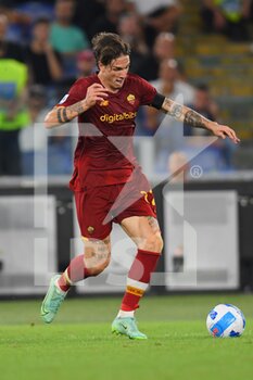 2021-09-26 - ROME, ITALY - September 26 : Nicolo’ Zaniolo ( L ) of  AS Roma in Action during the  Serie A soccer match between   SS Lazio and  AS Roma  at Stadio Olimpico  on September 26,2021 in Rome,Italy 

 - SS LAZIO VS AS ROMA - ITALIAN SERIE A - SOCCER