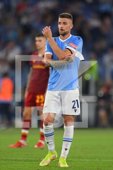 2021-09-26 - ROME, ITALY - September 26 :   Sergej Milinkovic of SS Lazio  during the  Serie A soccer match between SS Lazio and  AS Roma at Stadio Olimpico on September 26,2021 in Rome, Italy  
 - SS LAZIO VS AS ROMA - ITALIAN SERIE A - SOCCER