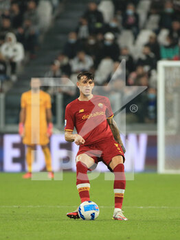 2021-10-17 - Roger Ibanez (AS Roma) - JUVENTUS FC VS AS ROMA - ITALIAN SERIE A - SOCCER