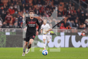 2021-10-16 - Daniel Maldini of AC Milan in action during the Serie A 2021/22 football match between AC Milan and Hellas Verona FC at Giuseppe Meazza Stadium, Milan, Italy on October 16, 2021 - AC MILAN VS HELLAS VERONA FC - ITALIAN SERIE A - SOCCER