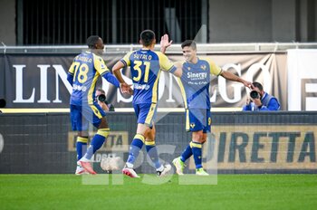 2021-10-24 - Giovanni Simeoni (Verona) celebrates after scoring a goal 4-1 - HELLAS VERONA FC VS SS LAZIO - ITALIAN SERIE A - SOCCER