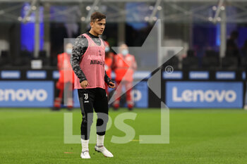 2021-10-24 - Paulo Dybala of Juventus FC warms up during the Serie A 2021/22 football match between FC Internazionale and Juventus FC at Giuseppe Meazza Stadium, Milan, Italy on October 24, 2021 - INTER - FC INTERNAZIONALE VS JUVENTUS FC - ITALIAN SERIE A - SOCCER