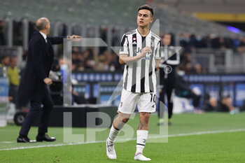 2021-10-24 - Paulo Dybala of Juventus FC during the Serie A 2021/22 football match between FC Internazionale and Juventus FC at Giuseppe Meazza Stadium, Milan, Italy on October 24, 2021 - INTER - FC INTERNAZIONALE VS JUVENTUS FC - ITALIAN SERIE A - SOCCER