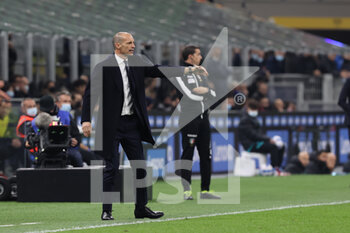 2021-10-24 - Massimiliano Allegri Head Coach of Juventus FC reacts from the bench during the Serie A 2021/22 football match between FC Internazionale and Juventus FC at Giuseppe Meazza Stadium, Milan, Italy on October 24, 2021 - INTER - FC INTERNAZIONALE VS JUVENTUS FC - ITALIAN SERIE A - SOCCER