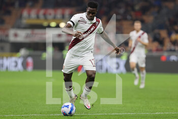 2021-10-26 - Wilfried Stephane Singo of Torino FC in action during the Serie A 2021/22 football match between AC Milan and Torino FC at Giuseppe Meazza Stadium, Milan, Italy on October 26, 2021 - AC MILAN VS TORINO FC - ITALIAN SERIE A - SOCCER