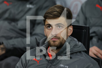 2021-10-26 - Matteo Gabbia of AC Milan in the bench during the Serie A 2021/22 football match between AC Milan and Torino FC at Giuseppe Meazza Stadium, Milan, Italy on October 26, 2021 - AC MILAN VS TORINO FC - ITALIAN SERIE A - SOCCER