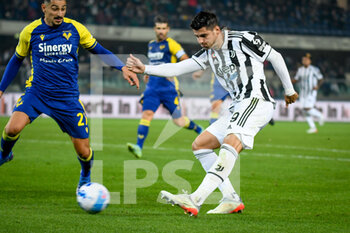 2021-10-30 - Tiro di Alvaro Morata (Juventus) - HELLAS VERONA FC VS JUVENTUS FC - ITALIAN SERIE A - SOCCER