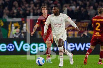 2021-10-31 - Fode’ Ballo-Toure' (AC Milan)  during the  Italian Football Championship League A 2021/2022 match between AS Roma vs AC Milan at the Olimpic Stadium in Rome  on 31 October  2021. - AS ROMA VS AC MILAN - ITALIAN SERIE A - SOCCER