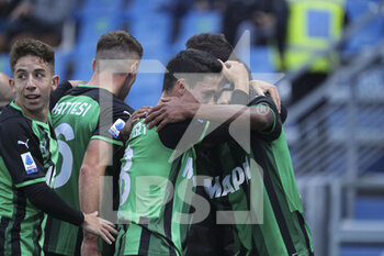 2021-10-31 - Hamed Traore (Sassuolo) celebrates the goal scored - US SASSUOLO VS EMPOLI FC - ITALIAN SERIE A - SOCCER