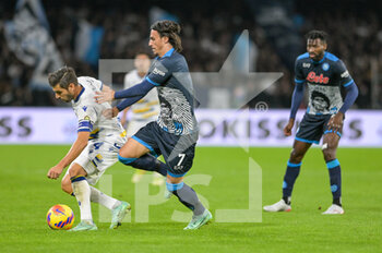 2021-11-07 - Eljif Elmas (7) SSC Napoli 1926 fights for the ball with Miguel Veloso (4) Hellas Verona during the Italian soccer Serie A 2021/2022 match SSC Napoli vs Hellas Verona on November 7, 2021 at the Stadium Diego Armando Maradona in Naples, Italy - SSC NAPOLI VS HELLAS VERONA FC - ITALIAN SERIE A - SOCCER