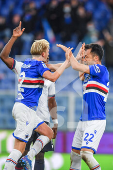 2021-11-07 - MORTEN THORSBY (Sampdoria), MAYA YOSHIDA (Sampdoria), celebrates after scoring a goal - UC SAMPDORIA VS BOLOGNA FC - ITALIAN SERIE A - SOCCER