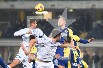 2021-11-22 - Leo Stulac (Empoli) and Antonin Barak (Verona) - HELLAS VERONA FC VS EMPOLI FC - ITALIAN SERIE A - SOCCER