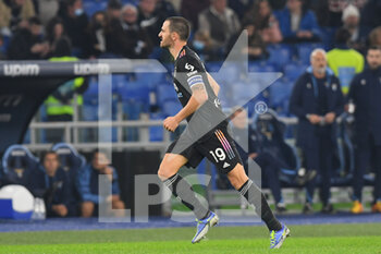 2021-11-20 - ROME, ITALY - November 20 : Leonardo Bonucci of  Juventus FC celebrates after scoring The penalty during Italian Serie A soccer match between  SS Lazio and FC Juventus at Stadio Olimpico on November 20,2021  in Rome Italy  - SS LAZIO VS JUVENTUS FC - ITALIAN SERIE A - SOCCER