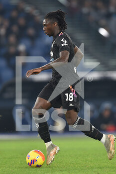2021-11-20 - ROME, ITALY -  November 20 :  Moise Kean  (L) of  FC Juventus in action  during the  Serie A  soccer match between  SS Lazio and FC Juventus Stadio Olimpico on November 20,2021 in Rome Italy  - SS LAZIO VS JUVENTUS FC - ITALIAN SERIE A - SOCCER