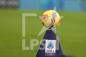 2021-11-28 - Official Nike Serie A Matchball during the Serie A 2021/22 football match between AC Milan and US Sassuolo at Giuseppe Meazza Stadium, Milan, Italy on November 28, 2021 - AC MILAN VS US SASSUOLO - ITALIAN SERIE A - SOCCER