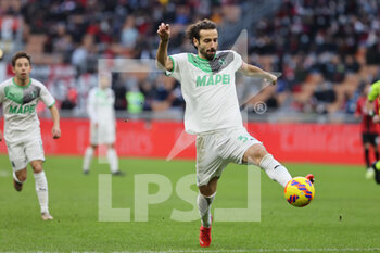 2021-11-28 - Gian Marco Ferrari of US Sassuolo in action during the Serie A 2021/22 football match between AC Milan and US Sassuolo at Giuseppe Meazza Stadium, Milan, Italy on November 28, 2021 - AC MILAN VS US SASSUOLO - ITALIAN SERIE A - SOCCER