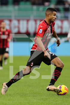 2021-11-28 - Junior Messias of AC Milan in action during the Serie A 2021/22 football match between AC Milan and US Sassuolo at Giuseppe Meazza Stadium, Milan, Italy on November 28, 2021 - AC MILAN VS US SASSUOLO - ITALIAN SERIE A - SOCCER