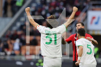 2021-11-28 - Gian Marco Ferrari of US Sassuolo reacts during the Serie A 2021/22 football match between AC Milan and US Sassuolo at Giuseppe Meazza Stadium, Milan, Italy on November 28, 2021 - AC MILAN VS US SASSUOLO - ITALIAN SERIE A - SOCCER