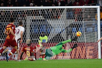 2021-11-28 - Tammy Abraham (AS Roma) goal 1-0 during the  Italian Football Championship League A 2021/2022 match between AS Roma vs Torino FC at the Olimpic Stadium in Rome  on 28 November  2021. - AS ROMA VS TORINO FC - ITALIAN SERIE A - SOCCER