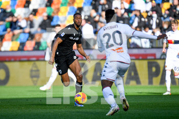 2021-11-28 - Norberto Bercique Gomes Betuncal (Udinese) carries the ball - UDINESE CALCIO VS GENOA CFC - ITALIAN SERIE A - SOCCER