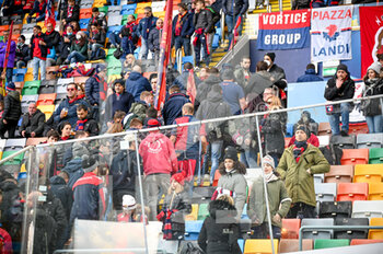 2021-11-28 - Genoa supporters leaving the grandstand after being forced to remove a banner - UDINESE CALCIO VS GENOA CFC - ITALIAN SERIE A - SOCCER