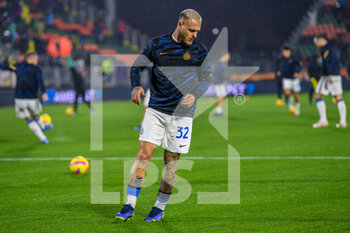2021-11-27 - Inter’s Federico Dimarco  portrait during warm up - VENEZIA FC VS INTER - FC INTERNAZIONALE - ITALIAN SERIE A - SOCCER